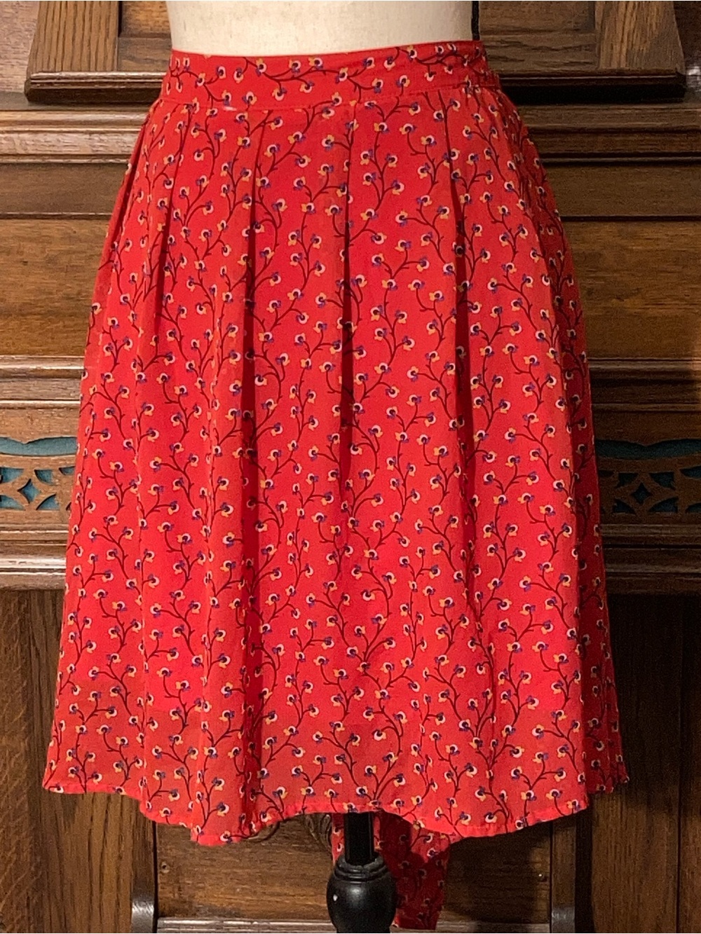 Old navy plus size red floral skirt 2x